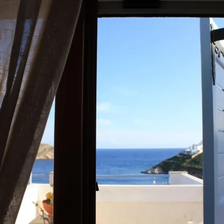 Syros//kirki House...comfortable With Stunning View!! Daire Vári